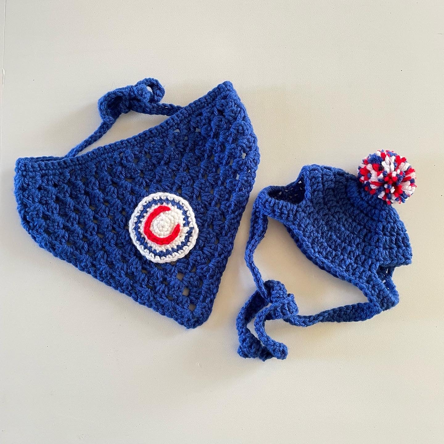 Cubs Dog Bandana and Hat